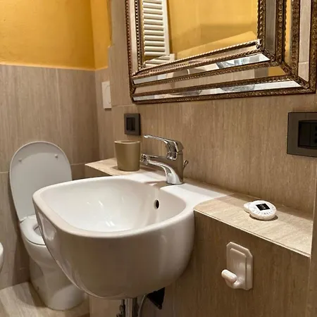 Torre Guinigi - Anfiteatro W/courtyard Apartment Lucca